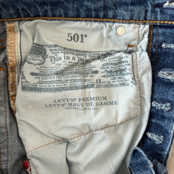 Levis jeans 501-  24 waist - Picture 4 of 5